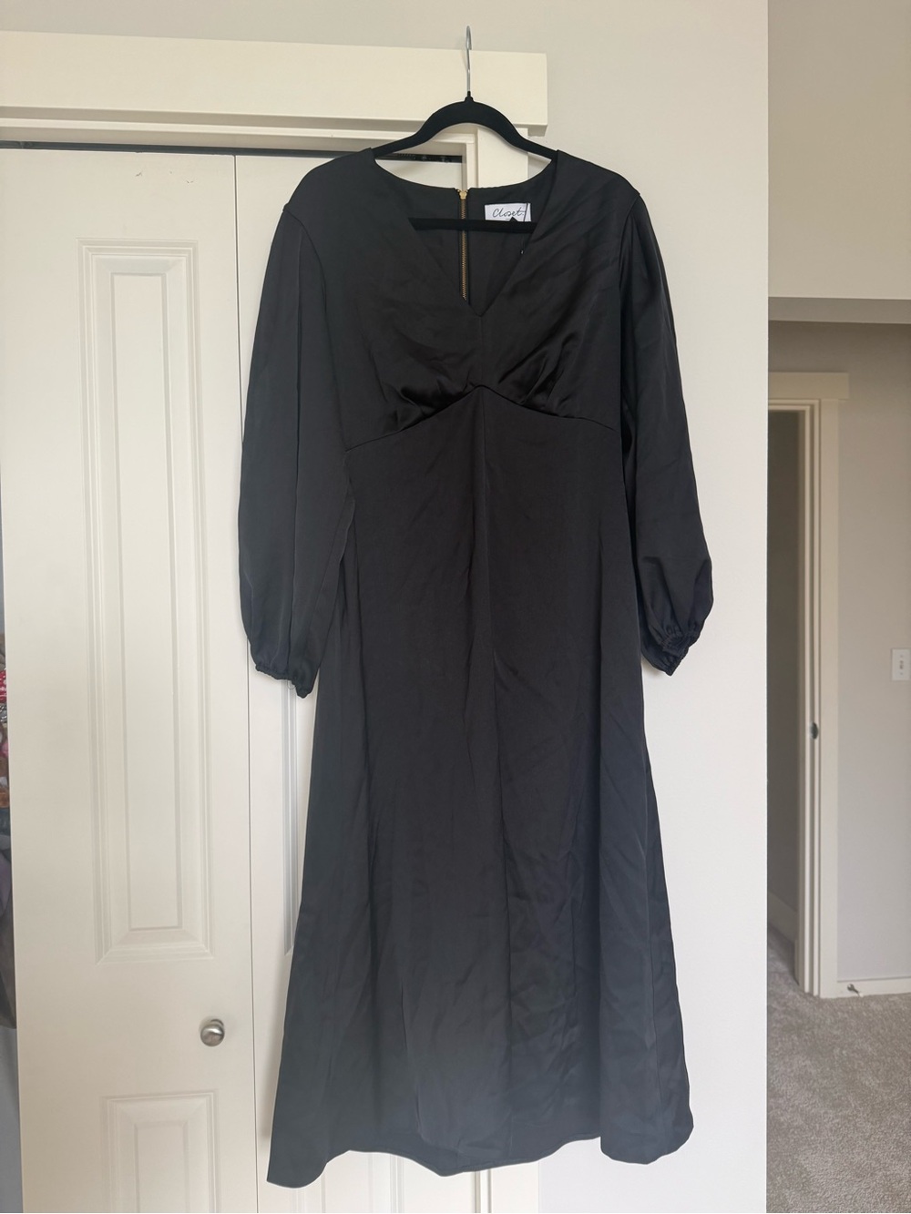 Black Long-Sleeve V-Neck Midi Dress